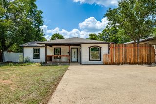 568 W Hammond Street, Lancaster, TX 75146