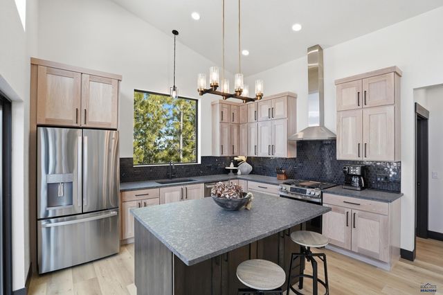 11250 OVERLOOK PASS, Lead, SD 57754