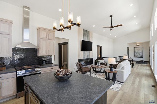 11250 OVERLOOK PASS, Lead, SD 57754