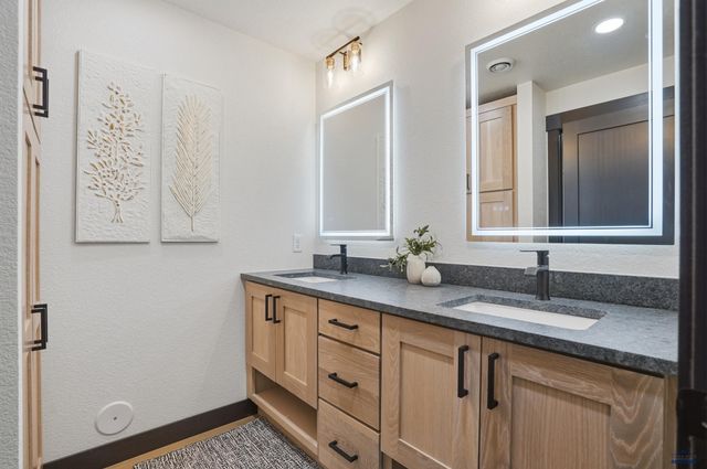 11250 OVERLOOK PASS, Lead, SD 57754