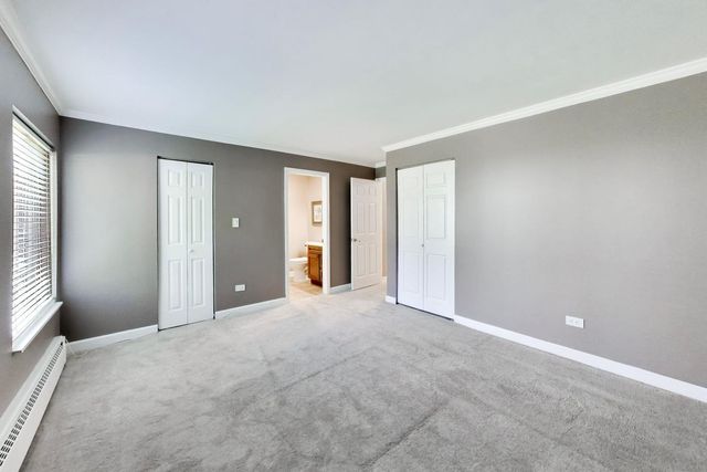 906 W Alleghany Drive 1B, Arlington Heights, IL 60004