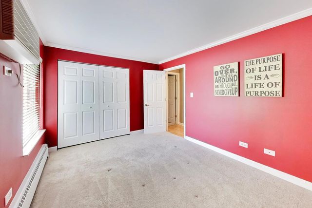 906 W Alleghany Drive 1B, Arlington Heights, IL 60004