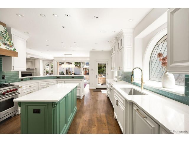 2534 S Saint Paul St, Denver, CO 80210
