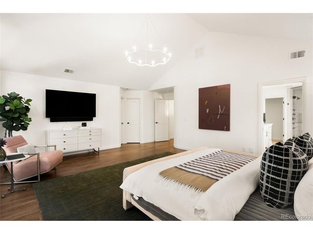 2534 S Saint Paul St, Denver, CO 80210