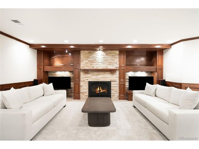 2534 S Saint Paul St, Denver, CO 80210