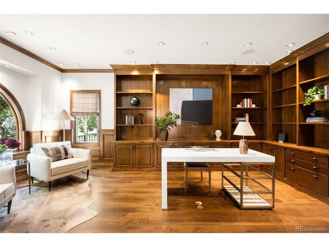 2534 S Saint Paul St, Denver, CO 80210