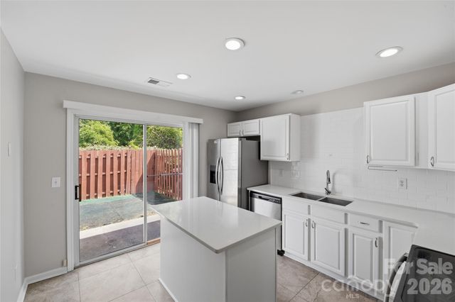 7709 Petrea Lane, Charlotte, NC 28227