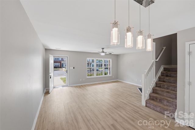 7709 Petrea Lane, Charlotte, NC 28227