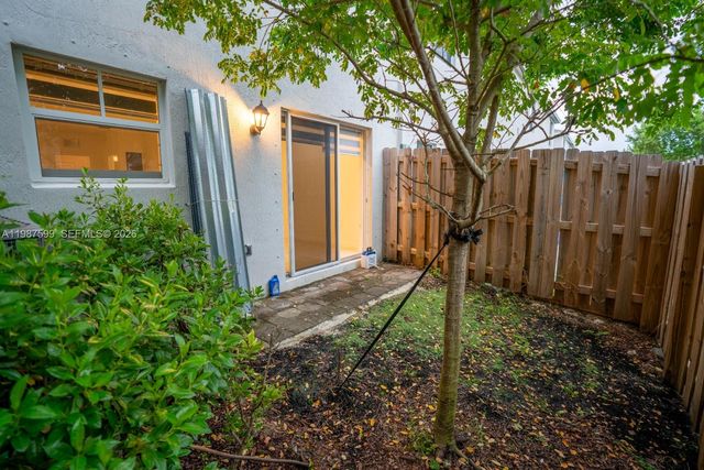 137 NE 3rd Ct, Florida City, FL 33034