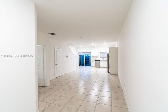 137 NE 3rd Ct, Florida City, FL 33034