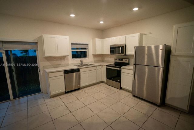 137 NE 3rd Ct, Florida City, FL 33034