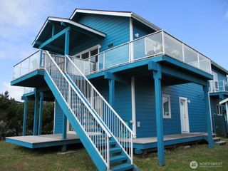 940 S Sand Dune Avenue, Ocean Shores, WA 98569