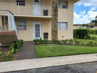 9911 Sandalfoot Blvd 101, Boca Raton, FL 33428