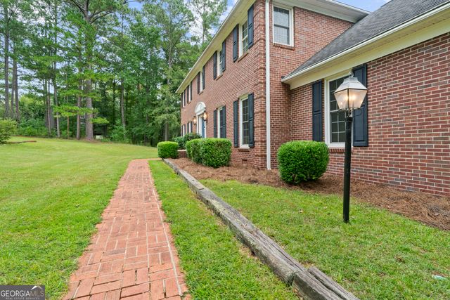 139 River Knoll, Macon, GA 31211