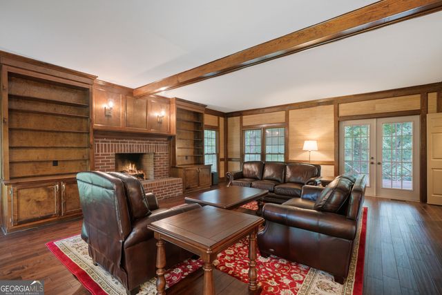 139 River Knoll, Macon, GA 31211