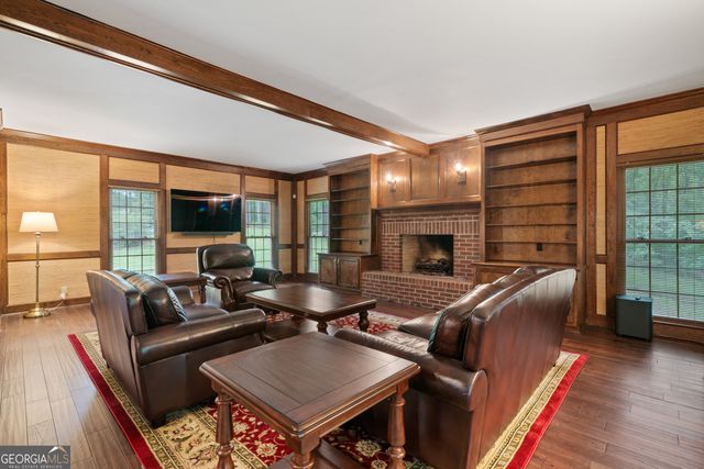 139 River Knoll, Macon, GA 31211