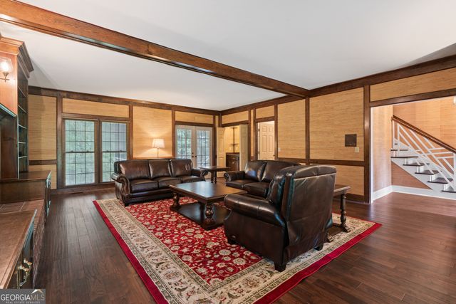 139 River Knoll, Macon, GA 31211