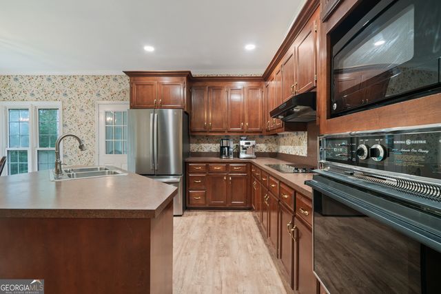 139 River Knoll, Macon, GA 31211