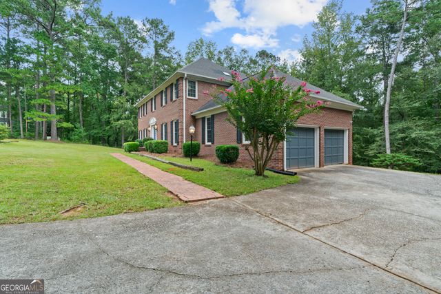 139 River Knoll, Macon, GA 31211