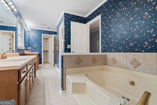 139 River Knoll, Macon, GA 31211