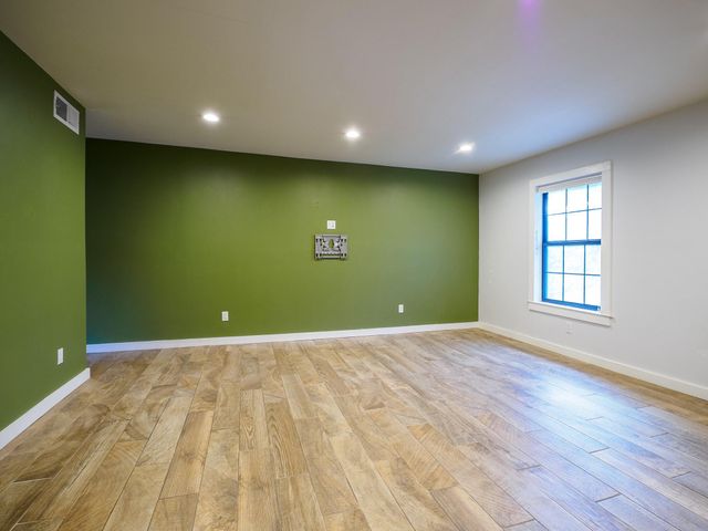 2302 East Side DR 28, Austin, TX 78704