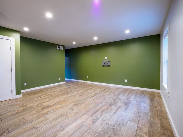 2302 East Side DR 28, Austin, TX 78704