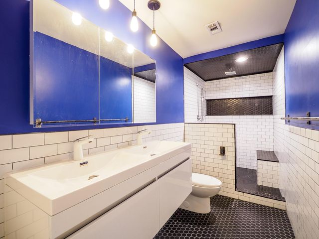 2302 East Side DR 28, Austin, TX 78704
