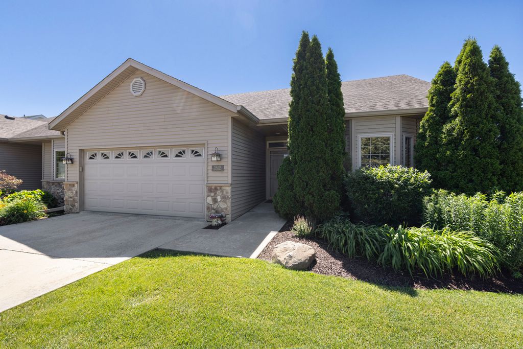1512 Boulder Creek Court 1, Rockford, IL 61108