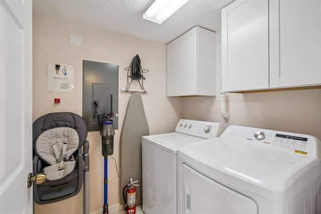 8498 CRYSTAL COVE LOOP, Kissimmee, FL 34747
