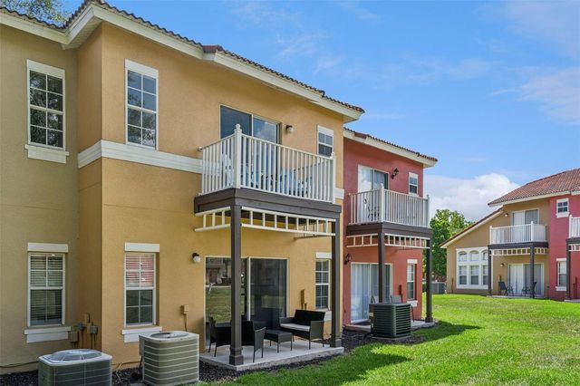 8498 CRYSTAL COVE LOOP, Kissimmee, FL 34747