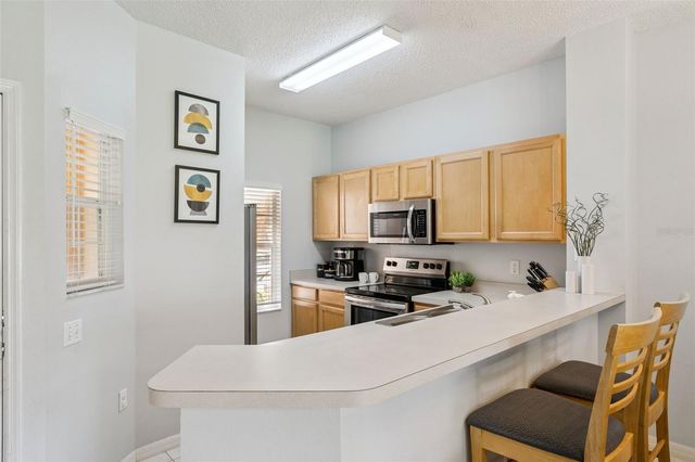 8498 CRYSTAL COVE LOOP, Kissimmee, FL 34747