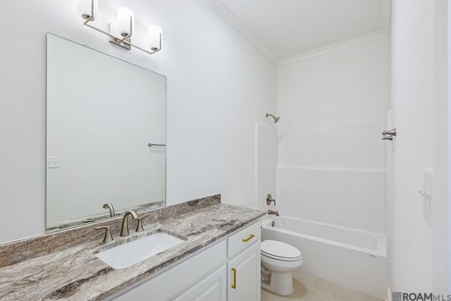 9934 Oak Colony Dr, Baton Rouge, LA 70817