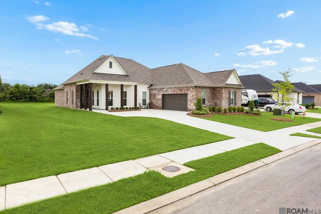 9934 Oak Colony Dr, Baton Rouge, LA 70817