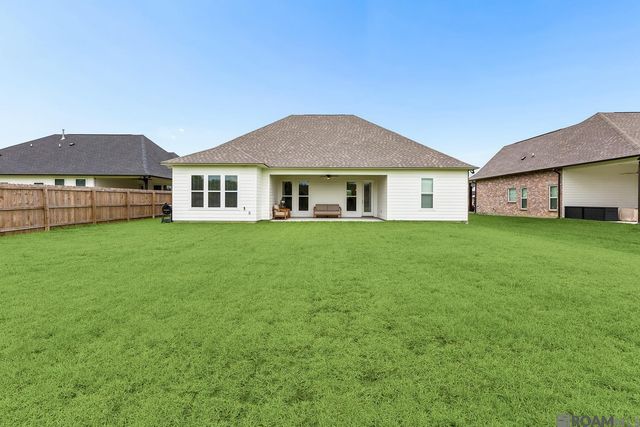 9934 Oak Colony Dr, Baton Rouge, LA 70817