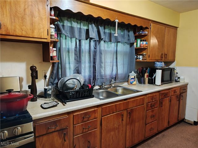 5611 Poplar Avenue, Ashtabula, OH 44004