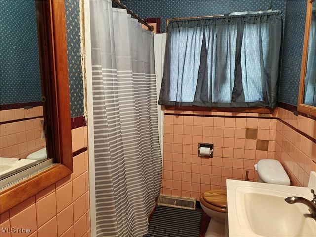 5611 Poplar Avenue, Ashtabula, OH 44004