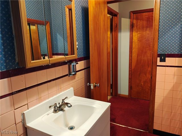 5611 Poplar Avenue, Ashtabula, OH 44004