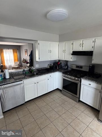3530 WOOD CREEK DR, Suitland, MD 20746