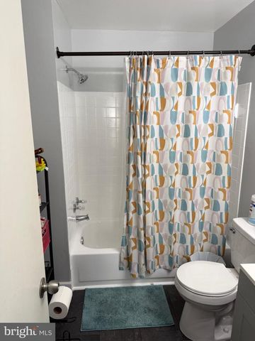 3530 WOOD CREEK DR, Suitland, MD 20746