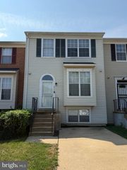 3530 WOOD CREEK DR, Suitland, MD 20746