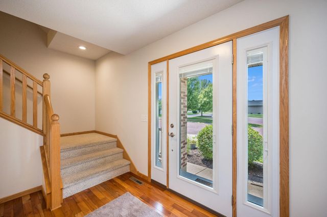 47 Eagle Ridge Trail, North Mankato, MN 56003