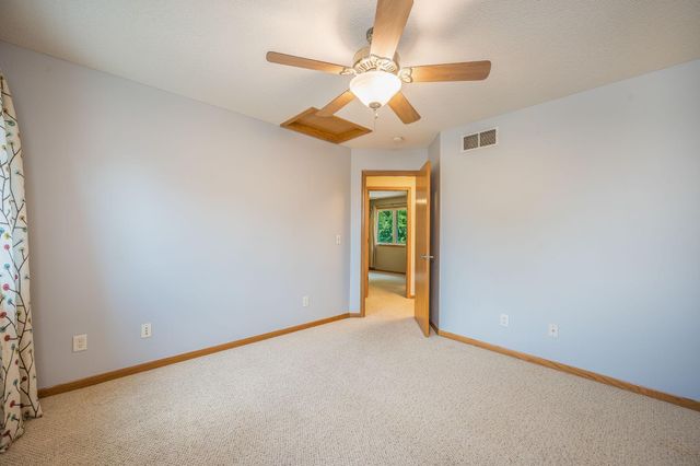 47 Eagle Ridge Trail, North Mankato, MN 56003