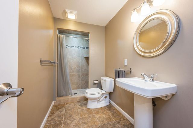 47 Eagle Ridge Trail, North Mankato, MN 56003