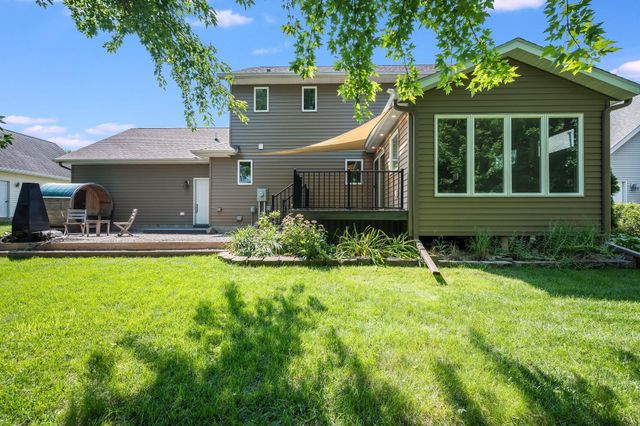 47 Eagle Ridge Trail, North Mankato, MN 56003