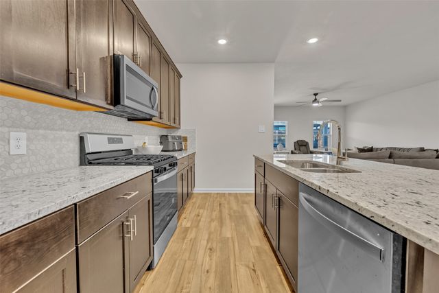 2360 Aspen Hill Drive, Forney, TX 75126