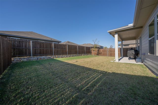 2360 Aspen Hill Drive, Forney, TX 75126