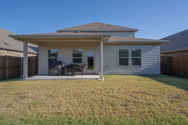 2360 Aspen Hill Drive, Forney, TX 75126