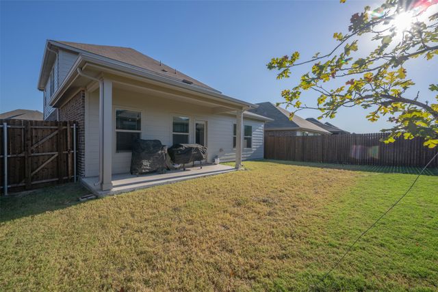 2360 Aspen Hill Drive, Forney, TX 75126