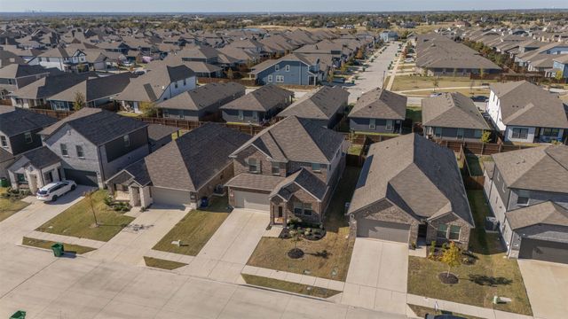 2360 Aspen Hill Drive, Forney, TX 75126