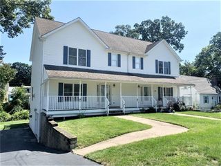 17 Spring Glen Road A, East Lyme, CT 06357